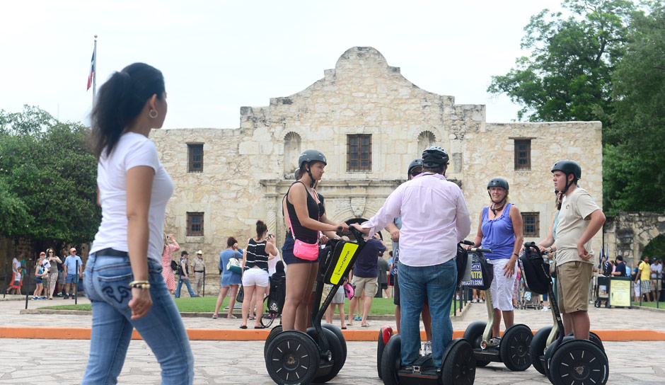 San Antonio beherbergt seit 1974 die Spurs. Zu sehen ist hier das Alamo. In der texanischen Metropole leben ca. 1,3 Millionen Menschen