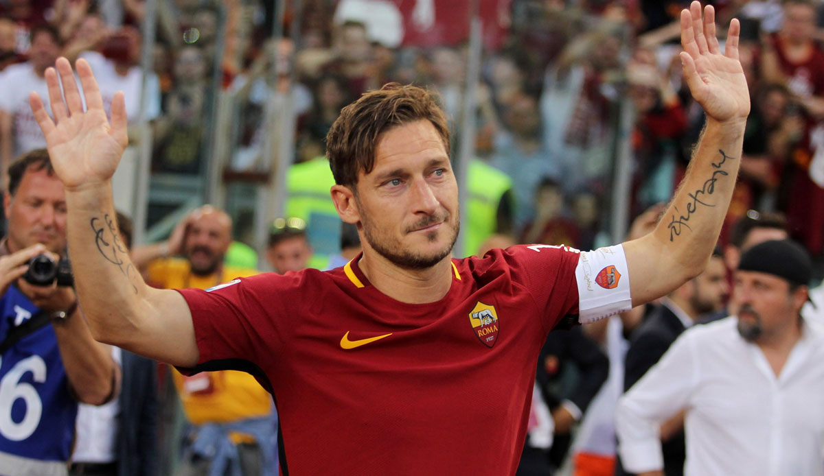 Roma-Legende Francesco Totti beendete seine große Karriere am 17. Juli 2017 offiziell. SPOX blickt zurück auf eine einzigartige Laufbahn.