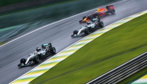 Brasilien: 4 SC-Phasen, 2 Rennunterbrechungen. Hamilton verwandelt die Pole in den Sieg, er habe "nur gechillt", das einfachste Rennen der letzten zehn Jahre. Rosberg wird Zweiter und geht mit 12 Punkten Vorsprung ins Saisonfinale.