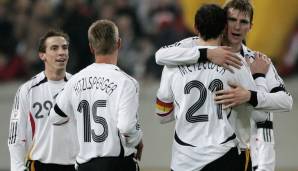 Leider nur von hinten zeigen wir Christoph Metzelder, dafür aber mit Binde am Oberarm. Der frühere Schalker, Dortmunder und Realo war am 7. Februar 2007 (3:1 gegen die Schweiz in Düsseldorf) für eine gute Viertelstunde Capitano.
