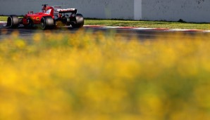 In 1:18,634 Minuten fuhr Räikkönen die schnellste aller Testrunden. Dabei hat Ferrari wie Mercedes noch keine Maximalpower abgerufen. SPOX sieht im Kampf um die F1-Herrschaft leichte Vorteile bei Ferrari, sofern das Auto auch bei Hitze funktioniert