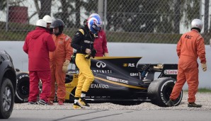 Ob es zum großen Sprung reicht? Renault hat die Power Unit komplett umgekrempelt. Die Testfahrten deuteten an: Ausfälle könnten der große Hemmschuh des Jahres 2017 für das Team werden. Aber: Renault wird seine Mittelfeld-Rivalen zum Saisonende überholen
