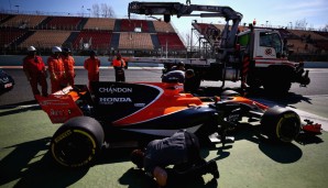 Platz 9, McLaren-Honda: Weniger als 2.000 Kilometer legten Fernando Alonso und Stoffel Vandoorne bei den Tests zurück. Der erneuerte Honda-Antrieb - offenbar eine grundlegende Fehlkonstruktion. McLaren steht die nächste Horrorsaison bevor