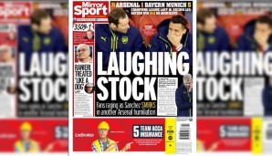 Der Mirror Sport thematisiert Sanchez' Lacher auf der Bank - von "Witzfiguren" ist die Rede