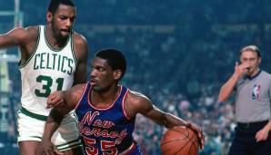 Der Herr am Ball ist Albert King, der in den 80er-Jahren lange Zeit erfolgreich unter anderem bei den New Jersey Nets gespielt hat.