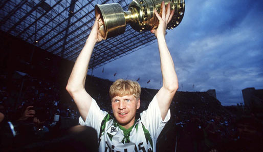 Platz 19: Borussia Mönchengladbach wurde fünffacher deutscher Meister und gewann zweimal den UEFA-Pokal. Effenberg spielte insgesamt sieben Jahre für die Fohlen