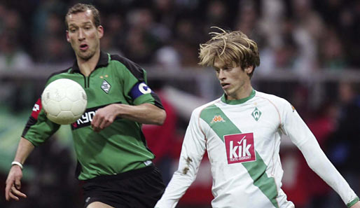 Nach dem Debüt bei den Profis schießt Hunt als jüngster Spieler der Werder-Geschichte im Februar 2005 gegen Gladbach sein 1. BL-Tor