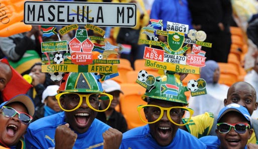 Der Afrika Cup of Nations 2013 findet dieses Jahr in Südafrika statt. Kopfbedeckungen jeglicher Art gehören hier zum guten Ton