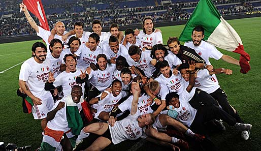 ITALIEN: Der AC Milan hat sich zwei Spieltage vor Schluss durch ein 0:0 beim AS Rom den 18. Scudetto der Vereinsgeschichte gesichert