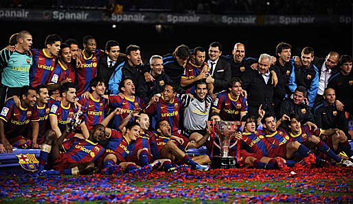 SPANIEN: Routine beim Feiern - die dritte Meisterschaft in Folge und die 21. insgesamt gab es für den FC Barcelona in Spanien