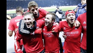 Im März ist der Titel unter Guardiola eingefahren. Den Pokal gibt's obendrauf. Jetzt kann die WM für Schweinsteiger, Müller, Götze und Co. kommen
