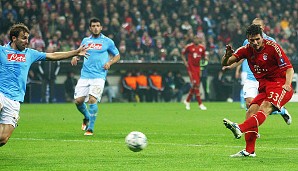 Doch trotz der Verletzung des Strategen siegten die Bayern in diesem Spiel mit 3:2. Alle drei Treffer erzielte Mario Gomez. Es war ein wichtiger Erfolg auf dem Weg zum "Finale dahoam"