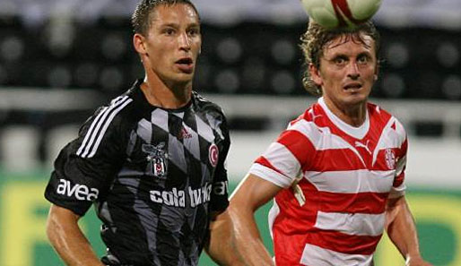Filip Holosko (l.) ist slowakischer Nationalspieler und verlängerte erst kürzlich seinen Vertrag.