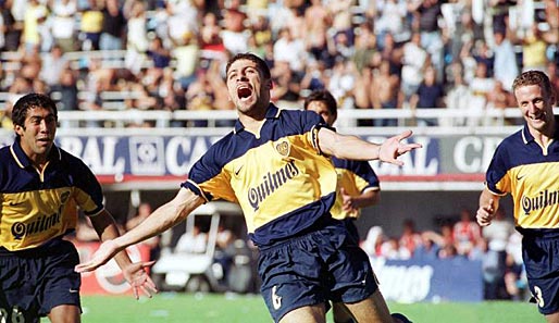 Walter Samuel spielte von 1997 bis 2000 bei Boca. "The Wall" zog es von dort aus zum AS Rom. Es folgten die Stationen Real Madrid (2004-05) und Inter Mailand (seit 2005)
