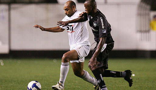 Auch der Puma spielt wieder in der Heimat beim FC Santos. Emerson (l.) war zuvor in Leverkusen, Rom, Turin, Madrid und Mailand aktiv