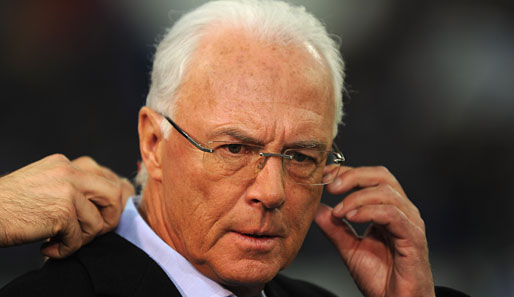 "Sind wir jetzt bei 'Verstehen Sie Spaß?'" (Franz Beckenbauer auf die Frage, ob ihn die Bayern-Führung gebeten habe, als Interimstrainer einzuspringen)