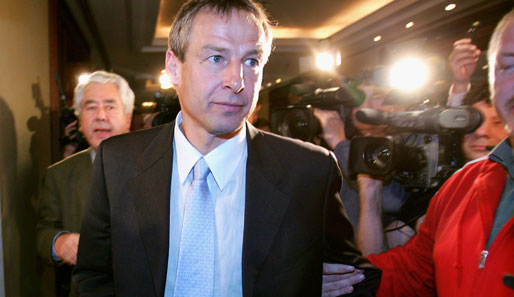 Vom Aufsteiger zum Absteiger: Die Story des Jahres liefert Jürgen Klinsmann, der im Januar überraschend als Bayern-Trainer vorgestellt wird