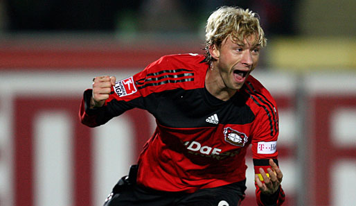 BAYER 04 LEVERKUSEN - Simon Rolfes (133 Spiele für Leverkusen, 21 Tore)