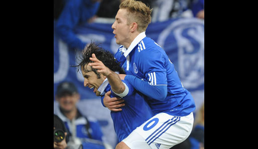 Für den letzten Jubler des Tages sorgte Lewis Holtby. Schalke fuhr einen ganz lockeren Sieg ein