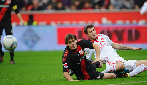 Manuel Friedrich (l.) und seine Leverkusener hatten gegen den Club meistens das Nachsehen. In der 22. Minute erhöhte Hegeler auf 2:0