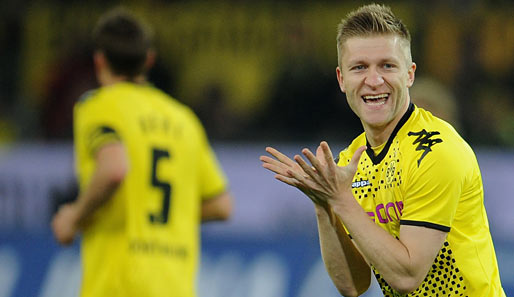 Jakub Blaszczykowski freut sich wie ein Honigkuchenpferd nach seinem Tor zur 2:0-Führung der Dortmunder. Schön, dass sich die BVB-Spieler noch immer über ein Tor freuen können