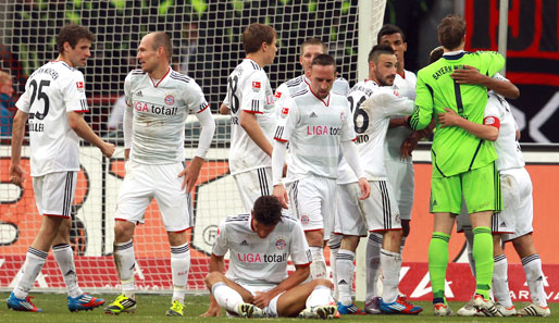 Durch den 1:0-Sieg rücken die Bayern Meister Dortmund auf die Pelle. Drei Punkte trennen die Münchner noch vom BVB