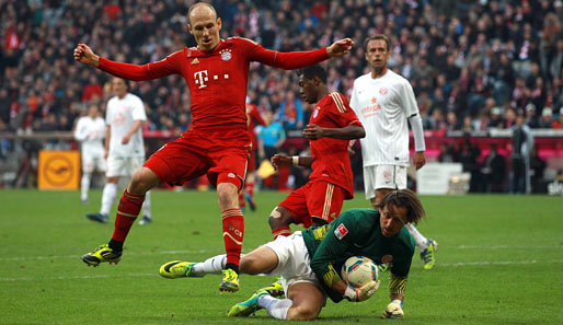Arjen Robben darf nach seiner unglücklichen Vorstellung gegen den BVB von Beginn an ran. Heinz Müller im Kasten der Mainzer macht dem Niederländer aber keine Geschenke