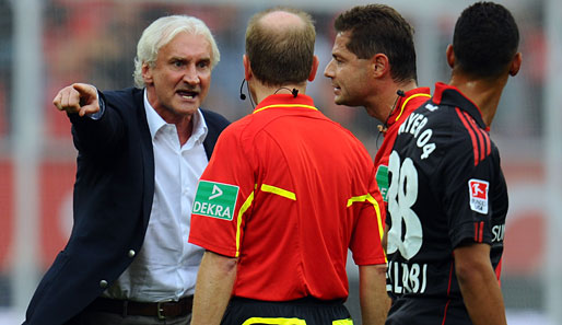 Rudi Völler hatte nach dem Spiel die Schnauze voll: Diskussionsthema mit Schiri Günter Perl war wohlmöglich die rote Karte für Schürrle