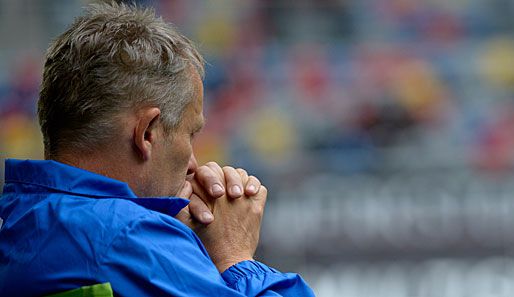 Auch Beten hat nichts geholfen. Freiburg-Trainer Christian Streich hoffte vergebens auf ein Tor seiner Mannschaft.