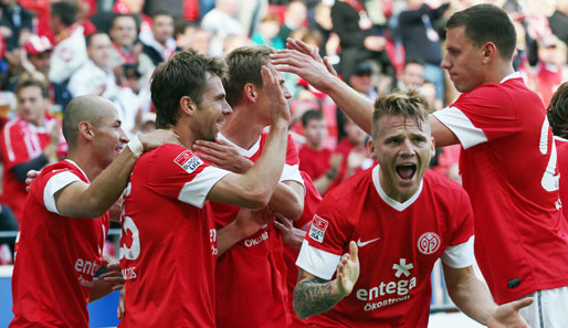 FSV Mainz 05 - FC Augsburg 2:0: Mainz sicherte sich im Duell der bisher sieglosen den ersten Dreier der Saison