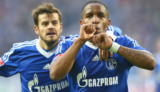 In der 77. Minute erlöste Jefferson Farfan (r.) die Königsblauen. Sein 3. Saisontreffer brachte Schalke den knappen 1:0-Sieg