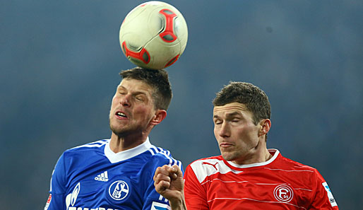 FC SCHALKE 04 - FORTUNA DÜSSELDORF 2:1: In einem hart umkämpften Spiel setzte sich Schalke zu Hause mit 2:1 gegen Düsseldorf durch und bestätigte so seinen leichten Aufwärtstrend