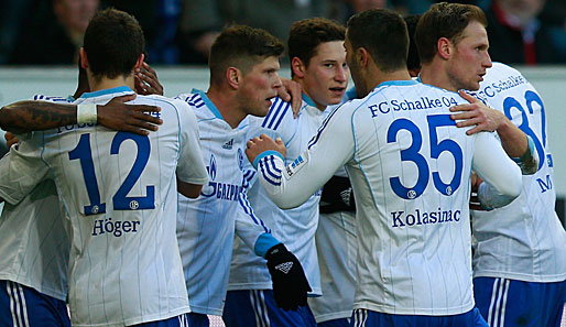 VFL WOLFSBURG - FC SCHALKE 04 1:4: Schalker Glückseligkeit. Angeführt von einem überragenden Julian Draxler siegten die Königsblauen verdient beim VfL Wolfsburg und stellen so den Kontakt zu den CL-Plätzen wieder her