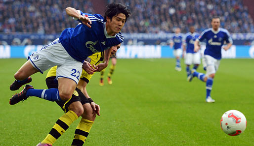 Die rechte Schalker Seite mit Uchida und Farfan wirbelte den BVB gehörig durcheinander