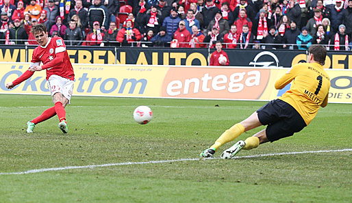 Mainz hatte im weiteren Spielverlauf genügend Möglichkeiten - hier scheiterte Nicolai Müller aus aussichtsreicher Position - um den Sack zu zumachen