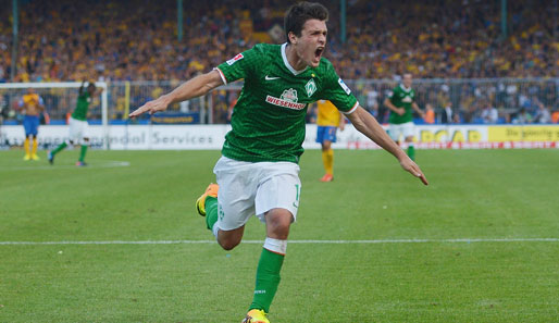 ...und das dank Zlatko Junuzovic. Der Österreicher schoss Werder zum Sieg gegen Braunschweig - Erleichterung inklusive