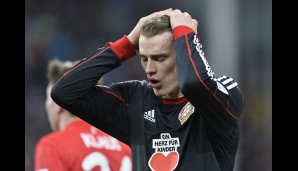 Torschütze Lars Bender konnte es nicht fassen: Leverkusen war nicht in der Lage die 2:1-Führung zu verteidigen...