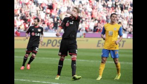 Der Torjäger vom Dienst sorgt per Elfmeter für den Ausgleich von Bayer Leverkusen: Stefan Kießling
