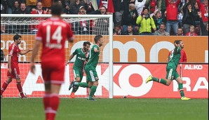 Sascha Mölders bejubelt seinen Führungstreffer gegen die Bayern