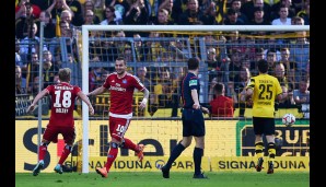 Der HSV trumpfte in Dortmund von Beginn an groß auf. Pierre-Michel Lasogga vollstreckte ein klasse Solo von Nikolai Müller zum einzigen Treffer des Tages