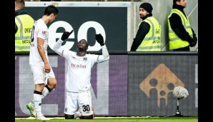 Was für eine Erlösung: Rückkehrer Ya Konan schießt Hannover 96 noch zum Remis