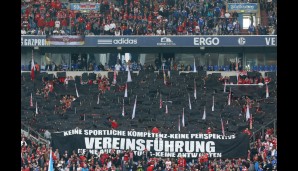SCHALKE - STUTTGART 3:2: Die VfB-Fans halten nicht viel von ihrer Vereinsführung