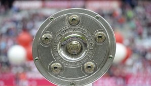 BAYERN - MAINZ 2:0: Für die Meisterfeier der Bayern wurde bereits vor dem Spiel die Salatschüssel ausgepackt