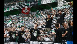 Aber auch die Gladbacher dürfen mit ihren Fans feiern. Nächste Saison wartet die Champions League!