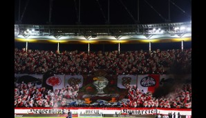 Für ein Highlight vor der Partie sorgten die Eintracht-Fans mit einer sehenswerten Choreo