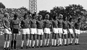 Platz 8: Tennis Borussia Berlin (1975) mit 21 Punkten (fünf Siege, sechs Remis, 23 Niederlagen) bei 38:89 Toren