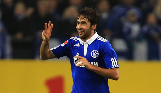 Raul, FC Schalke 04, geschätztes Jahresgehalt sechs Mio. Euro