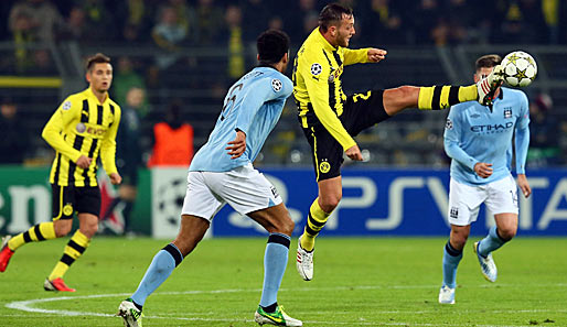 Für die Citizens ging es am letzten Gruppenspieltag nur noch um die Europa League. Dortmund dominierte die lustlose Mancini-Truppe auch ohne zahlreiche Stammspieler und gewann durch einen Treffer von Julian Schieber mit 1:0. Der Gruppensieg war perfekt!