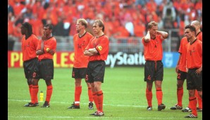 2000 bestreiten die Niederlande das EM-Halbfinale in Amsterdam, unterliegen Italien aber im Elfmeterschießen