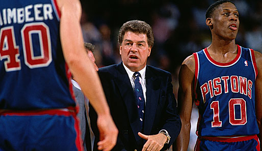 Der Beginn einer großen Karriere: Dennis Rodman (r.) im Trikot der Detroit Pistons mit seinem sportlichen Ziehvater und Coach Chuck Daly